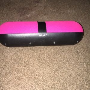 Iworld aux cord speaker